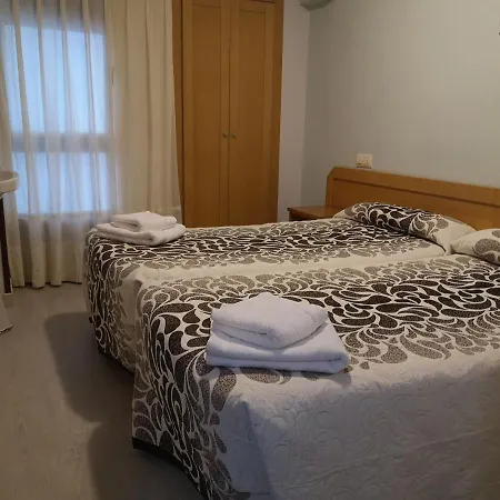 ゲストハウス Covadonga 2*